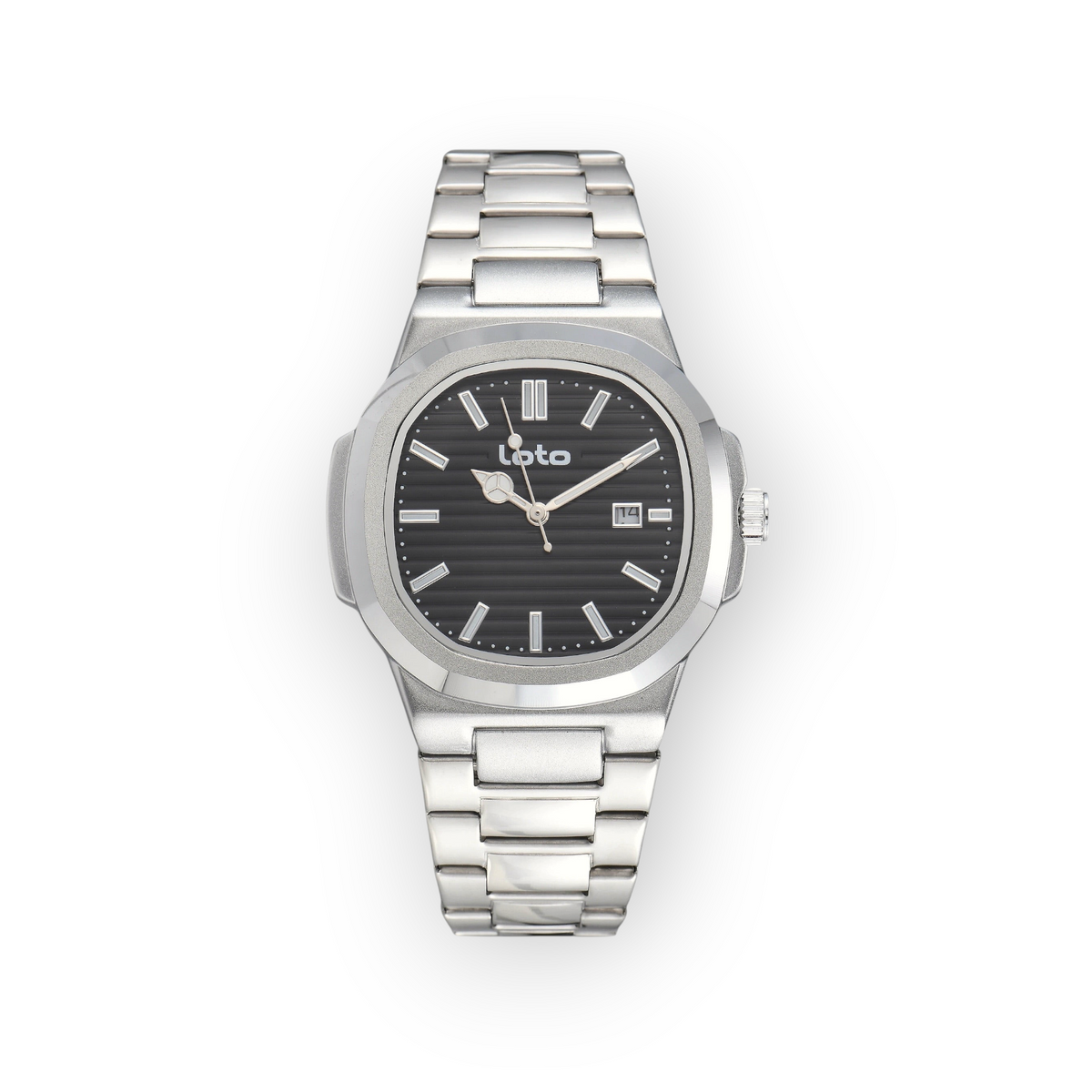 Reloj LOTO COMPANY Kelvoran 2605 con esfera negra, caja y correa de acero inoxidable plateado y ventana de fecha.