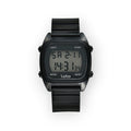 Reloj digital LOTO COMPANY negro con correa de resina y caja cuadrada. Pantalla digital con cronómetro, alarma y luz.