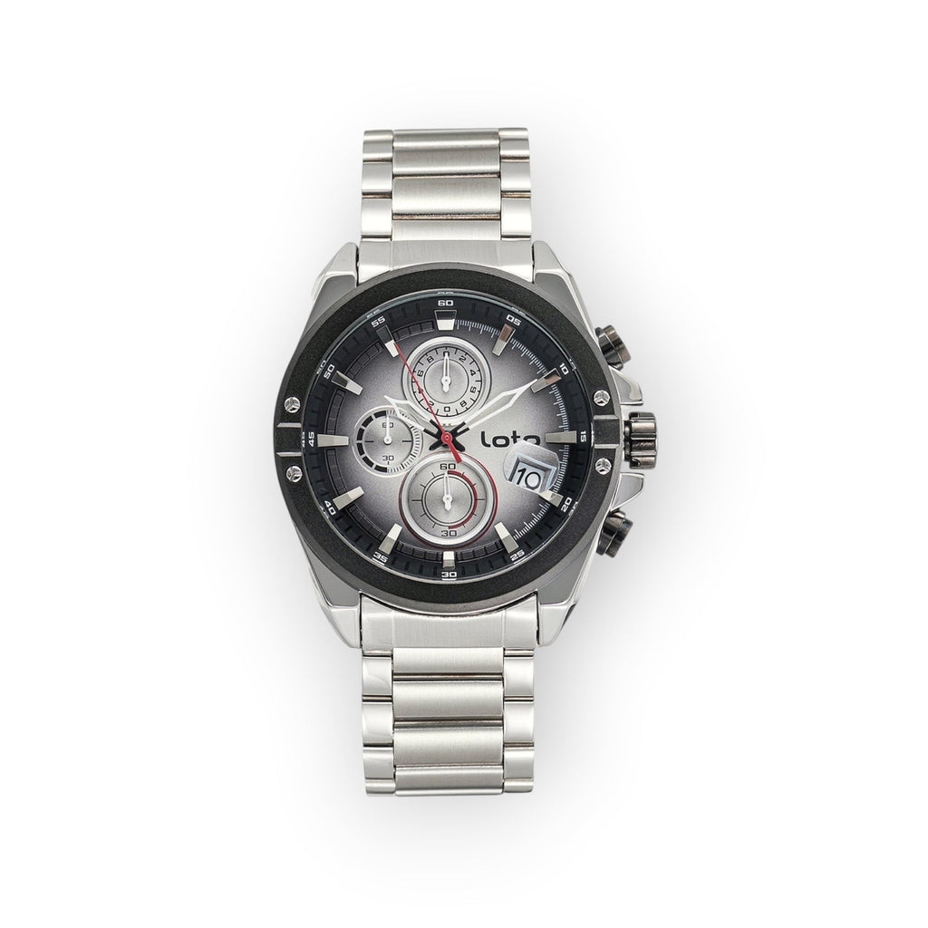 Reloj LOTO COMPANY GEAR / 2430 de acero inoxidable plateado con esfera multifunción gris y detalles en contraste.