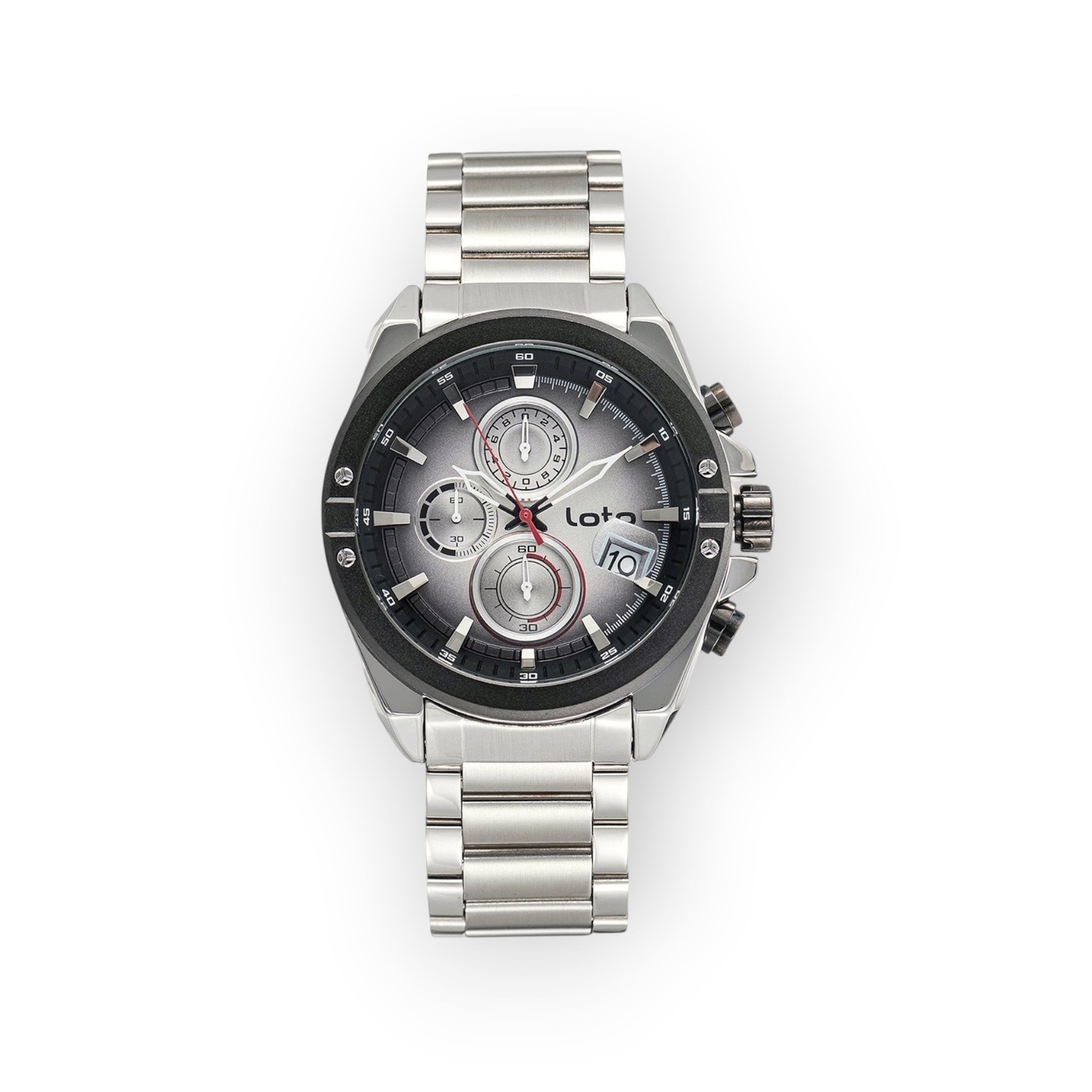 Reloj LOTO COMPANY GEAR / 2430 de acero inoxidable plateado con esfera multifunción gris y detalles en contraste.