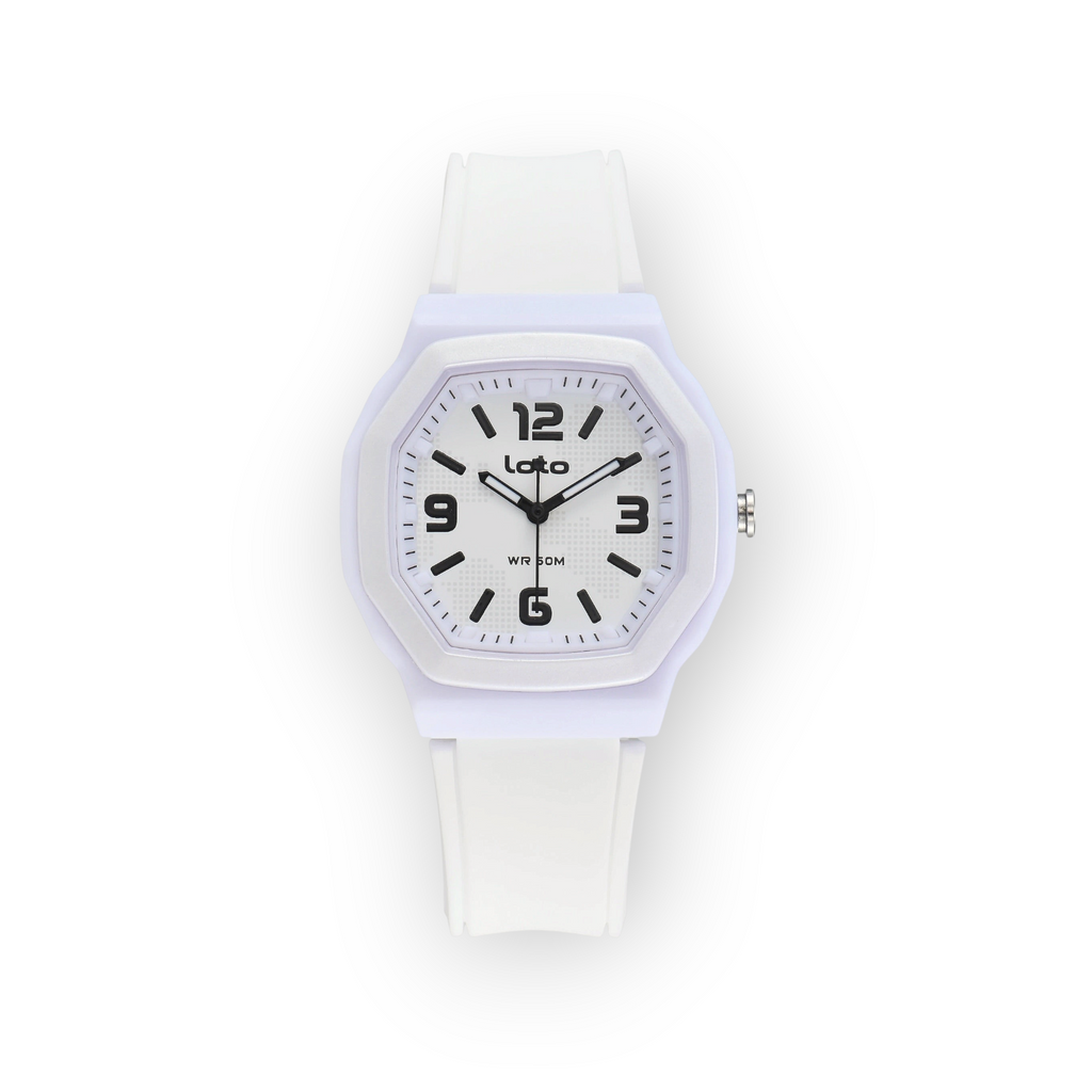 Reloj LOTO COMPANY modelo Mavrek 2597 con caja octogonal blanca, correa de silicona y esfera analógica minimalista.
